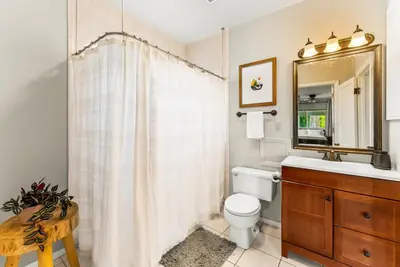 Gallery image of Sunny West Denver Escape Stylish 2BR Retreat in Wheat Ridge