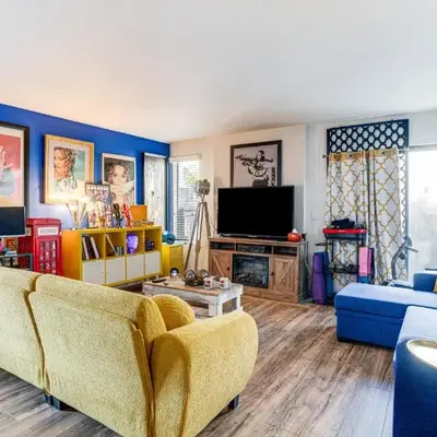 8 Mi to Dtwn Denver Groovy Pet-Friendly Condo