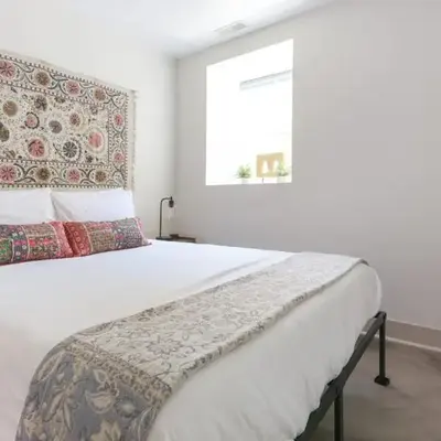 Chic Lower-Level Stay - Prime Walkable Locale