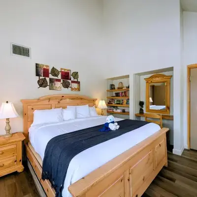 Quicksilver 1607 by SummitCove Lodging