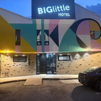 BIG little Hotel