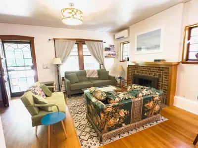 Gallery image of Park Hill Bungalow with Main Floor Bed & Bath in Denver