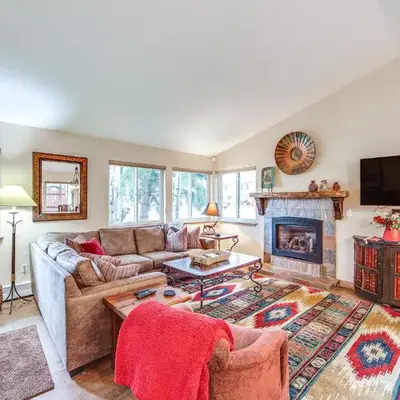 Walk to Ski Shuttle Dtwn Frisco Gem with Fireplace!