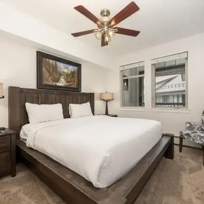 Premium Unit 4663 - One Bedroom withFull Kitchen - Fraser Crossing Founders Pointe condo