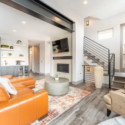 16 Sanctuary Lane