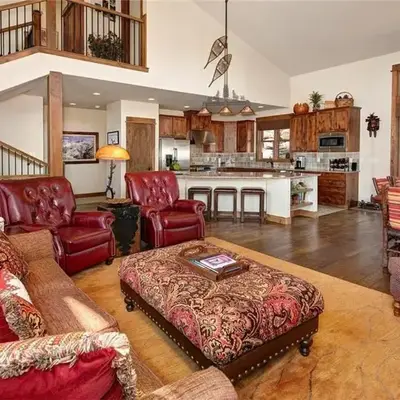 214 Caravelle Drive