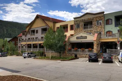 a town with cars parked in a parking lot at Expedition Station 8553 in Keystone