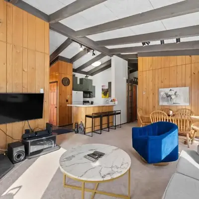 Key Condo 2975