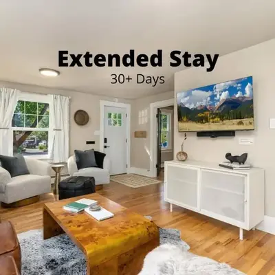 Shade Tree Bungalow in Old Town