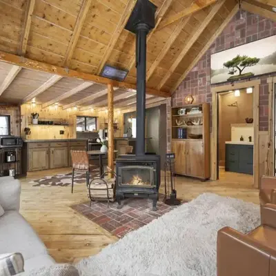 The Tyrolean Cabin. Panoramic Views. Hot Tub.