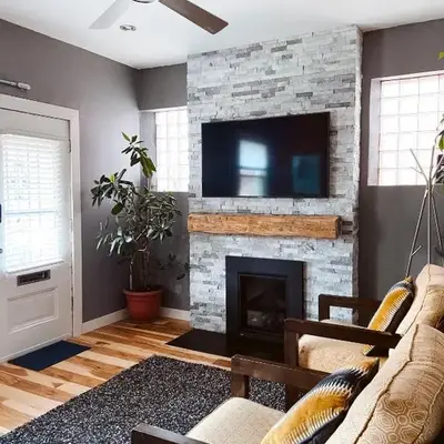 Blue Ox Charming 2 Bedroom Triplex - S Broadway