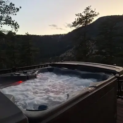 Private Hilltop Panoramic Mountain View - Family