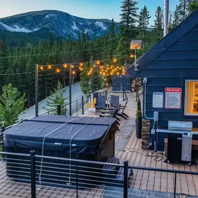 Skyline Lodge