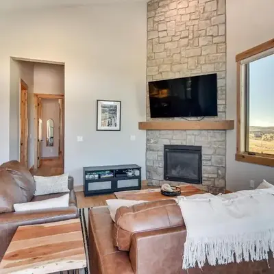 5 Mi to Winter Park Skiing and Dtwn Mtn-View Condo