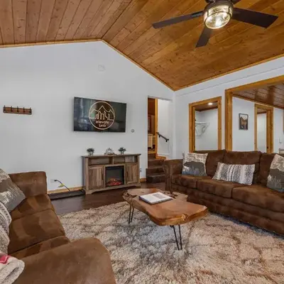 Cabin 3- Cozy updated cabin 5 min to RMNP