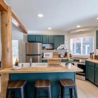 Cute modern 2 bed retreat