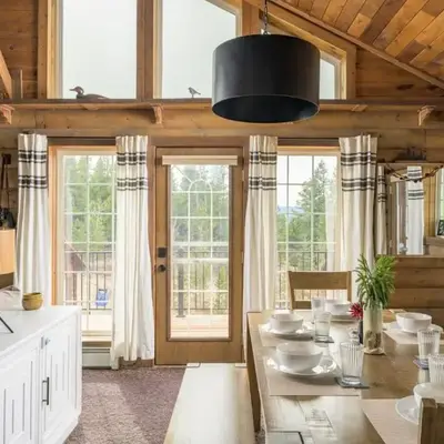 The Moose Hoose Cabin With Views and Game Room