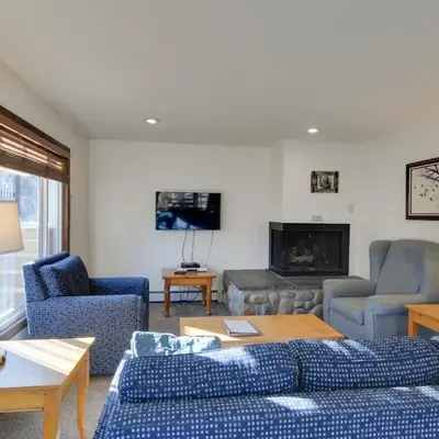 Ski and Hike! Easy Adventuring at Winter Park Condo