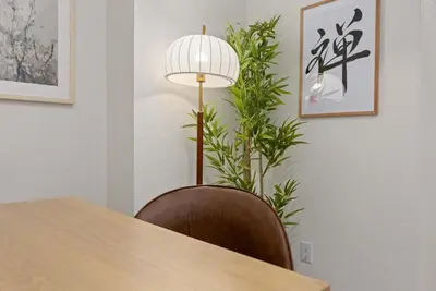 Gallery image of Zen, Hot Tub, Slide, Mahjong, Modern Kitchen in Arvada