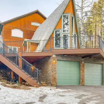 Wooded Retreat with Private Hot Tub in Evergreen