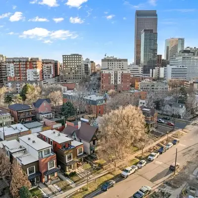 Walkable Rooftop Retreat 2BR
