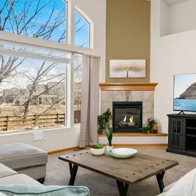 Cabin-Style Group Retreat Near RMNP