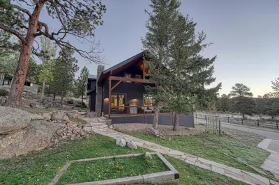 Gallery image of Aspen Falls - 30-acre Luxury Estate Rental 20-NCD0226 in Estes Park