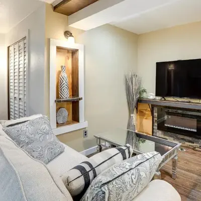Extended Stay in Denver! Cozy Apartment with Patio
