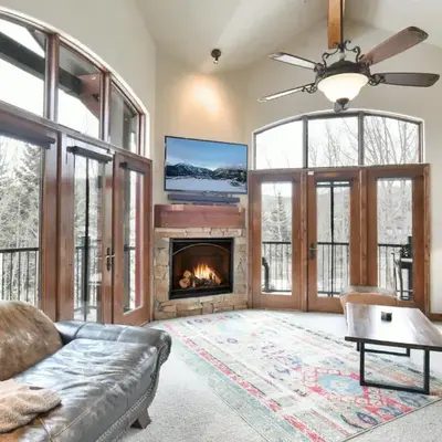Marina Park Mountain View Townhome: Heart of Frisco