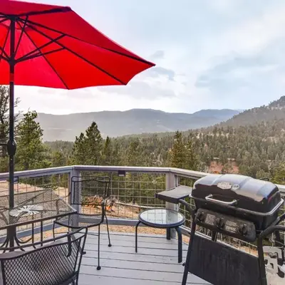 Stunning Snowcapped Mtn Views! Evergreen Home