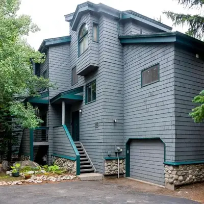 Stonebridge Townhome: Remodeled