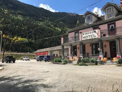 a street in a small town with a hotel at Historic Windsor in Silver Plume