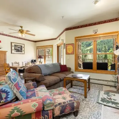 5949 Hidden River Lodge Condo