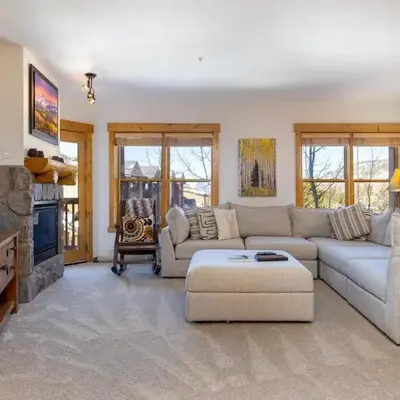 2640 Tenderfoot Lodge Condo