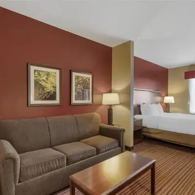 Best Western Plus Hudson Hotel & Suites