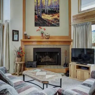 2072 The Pines Condo