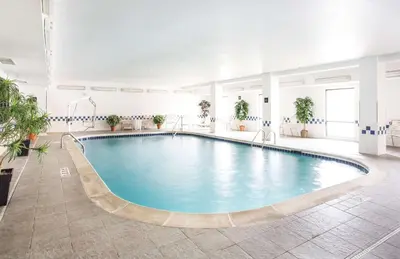a large swimming pool in a hotel room at Hampton Inn Denver - Northwest Westminster in Westminster