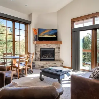 Frisco Sports Chalet Tenmile Condo: Stylish