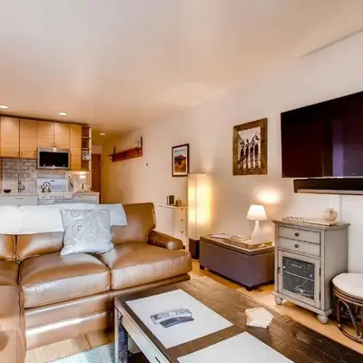 Cedar Lodge Peak One Studio Condo: Downtown Frisco