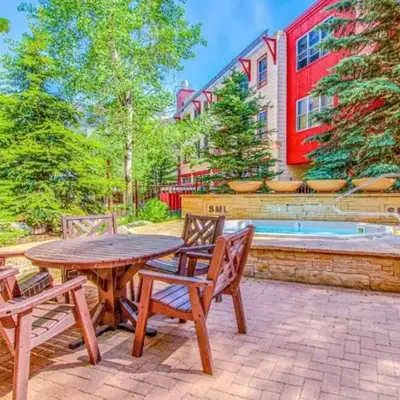 1 Bedroom Mountain Chic Condo In River Run Village Just A Short Walk To Shopping