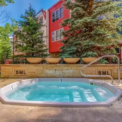 1 Bedroom Mountain Condo In The Heart Of River Run Village Within Walking Distance To Ski