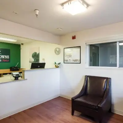 HomeTowne Studios by Red Roof Denver - Thornton