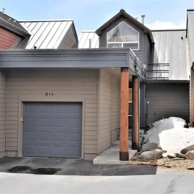 Forest Park 3 bed 4 Bath Twnhm HTJM