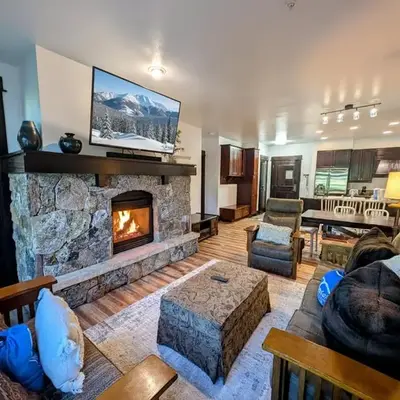 Lone Eagle 3001 by SummitCove Lodging