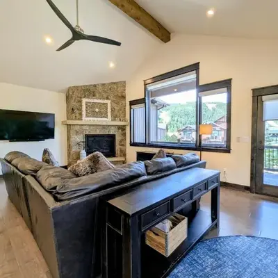 River Run Townhomes 100 by SummitCove Lodging