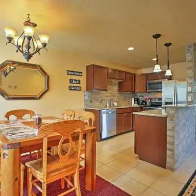 7 Mi to Slopes! Mtn-View Silverthorne Resort Hub