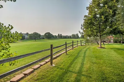 Gallery image of Cozy Littleton Condo with Loft and Patio on Golf Course in Littleton