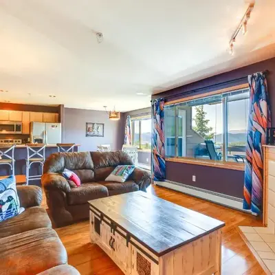 Stunning Mountain Views Silverthorne Condo!