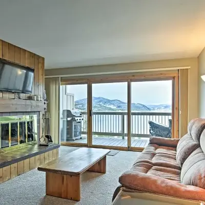 Mtn-View Condo with Hot Tub Access in Dillon!