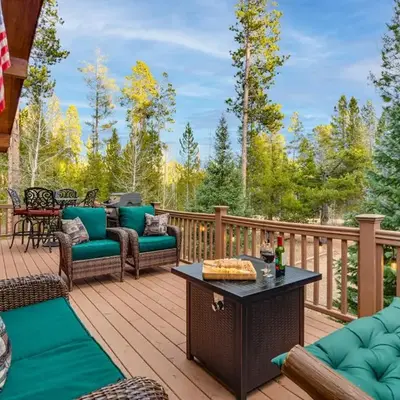 2 Mi to Rocky Mountain Natl Park Cabin with Views